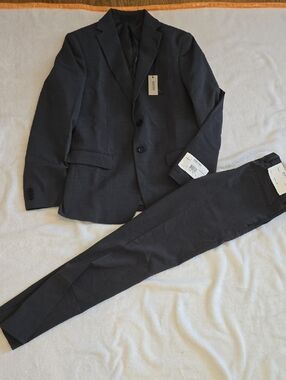 Reaction Kenneth Cole Boys GRAY Two Piece Formal Suit